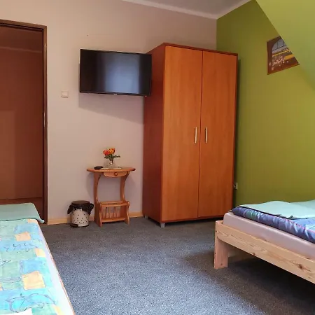 Kwatera prywatna Wynajem Pokoi Pod Lasem