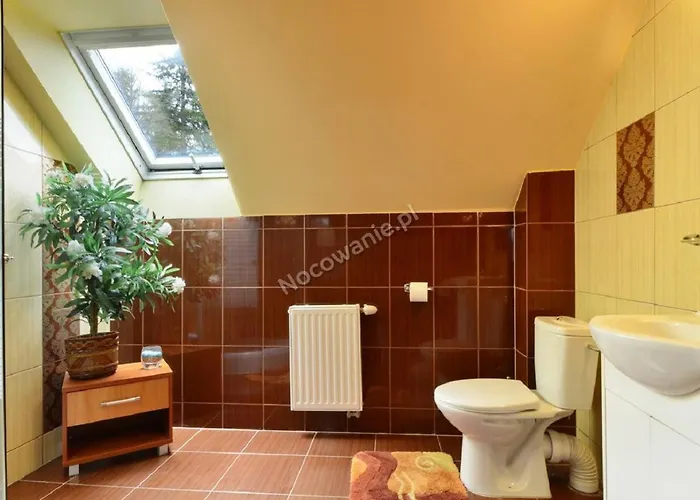 Homestay Wynajem Pokoi Pod Lasem *