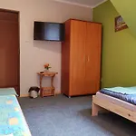 منزل للإقامة Wynajem Pokoi Pod Lasem