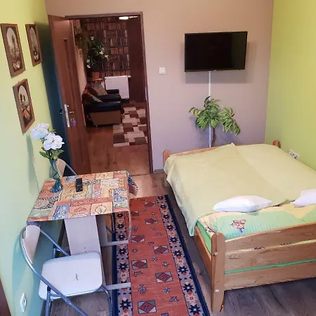 Wynajem Pokoi Pod Lasem * Karpacz