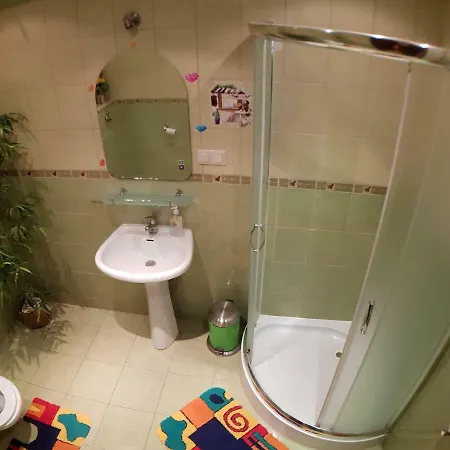 Wynajem Pokoi Pod Lasem Accommodatie bij particulieren *