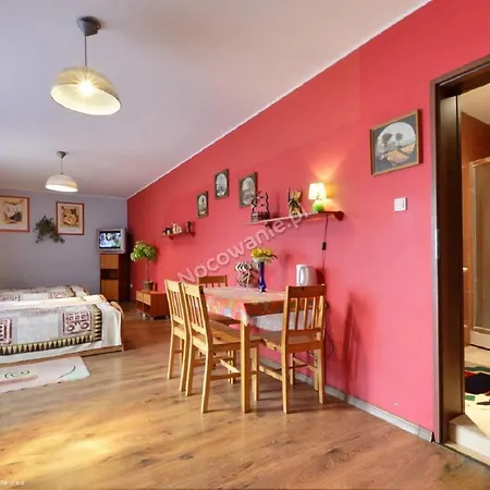 홈스테이 Wynajem Pokoi Pod Lasem 카르파츠