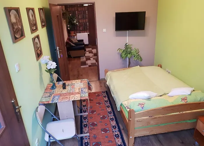 Wynajem Pokoi Pod Lasem * Karpacz